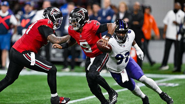 Falcons fall to Ravens 30-23 in OT as Michael Penix Jr. exits injured