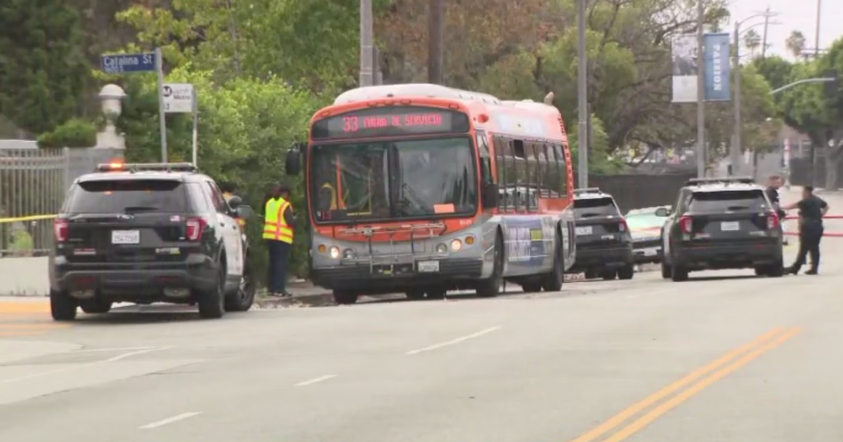 2 children dead, father hospitalized after Pico-Union shooting, LAPD ...