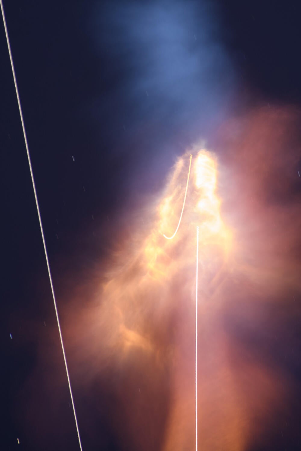 iss-plume.jpg