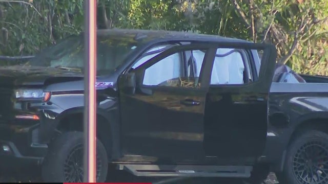 Man shot and killed by Palm Beach deputies after pizza delivery robbery turned to chase