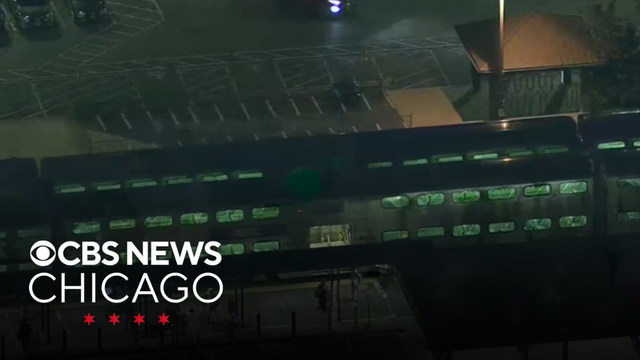 Metra BNSF line service stopped in Naperville after man hit, killed by train