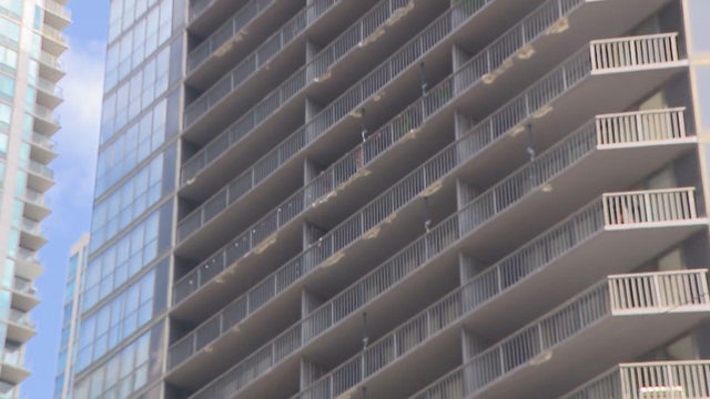10-east-ontario-balconies.jpg 