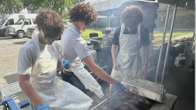 Miami high school students serving up more than just a hot meal for those in need
