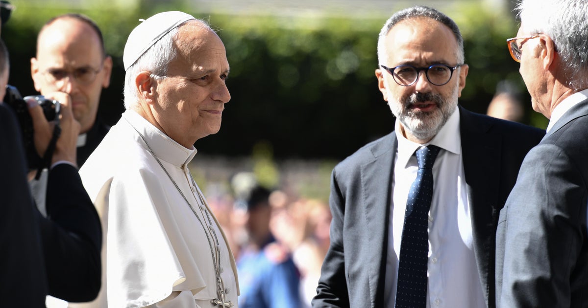Pope recovering “as expected” after surgery, lung cancer diagnosis