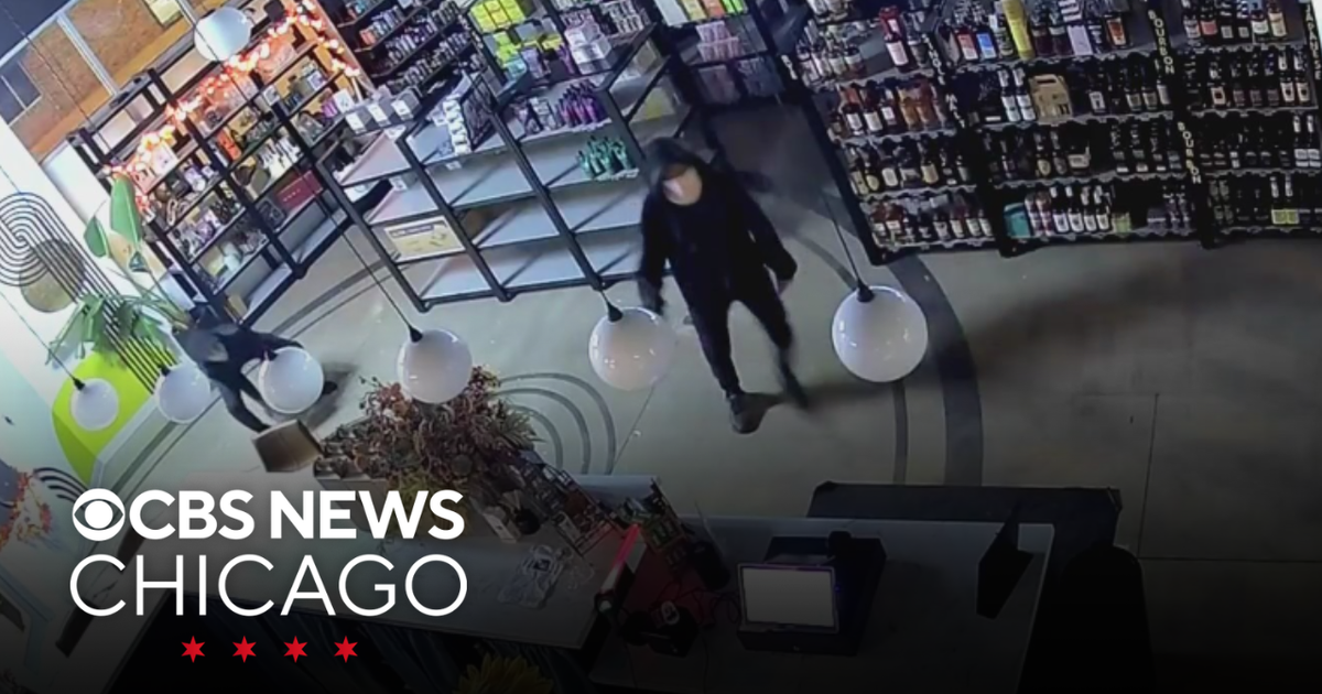 Liquor store burglary caught on surveillance video