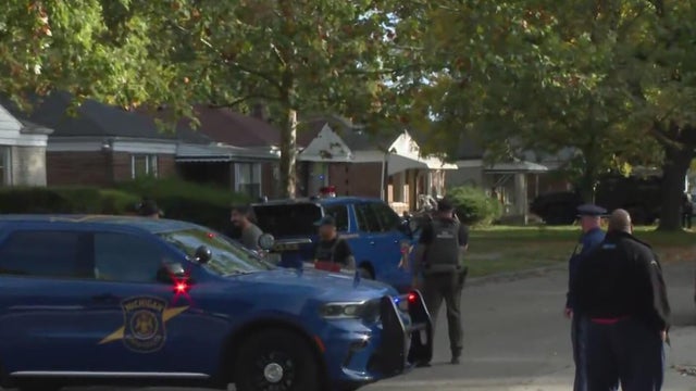 Michigan State Police investigates barricaded situation in Detroit 