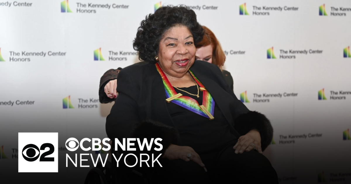 Met Opera singer Martina Arroyo dead at 90 - CBS New York