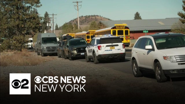 At least 2 hurt in Oregon elementary school shooting, shooter dead, police say