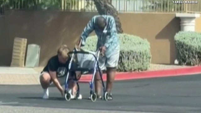 Teen's kind deed caught on camera