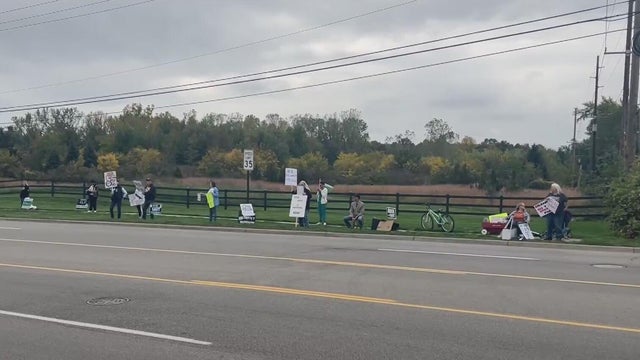 Protestors rally outside GOP campaign rally in Monroe