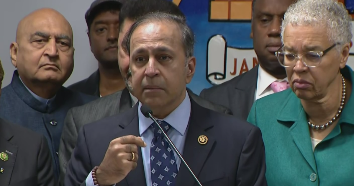 Illinois leaders call on FBI to investigate Palatine mass shooting plot ...