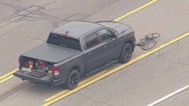 12-year-old bicyclist seriously hurt after struck by vehicle, dragged in Warren 