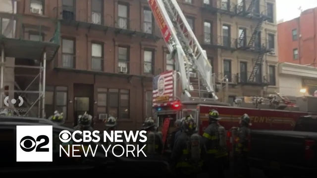 1 dead in Manhattan apartment building fire, officials say
