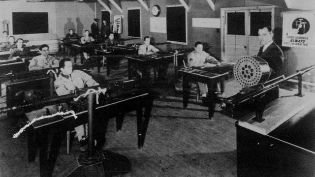 trainees-learn-how-to-assemble-and-use-a-20-mm-canon-at-buckley-field.jpg 