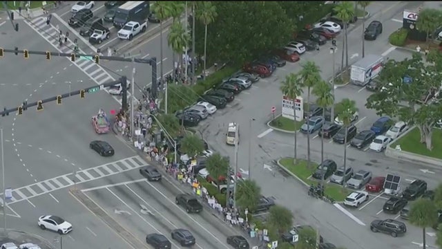 &ldquo;No Kings&rdquo; rallies draw crowds across South Florida
