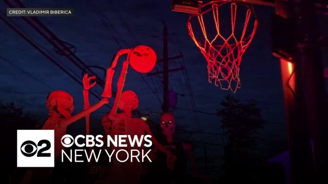 N.J. homeowner recreates OG Anunoby's tip-in basket in elaborate Halloween display