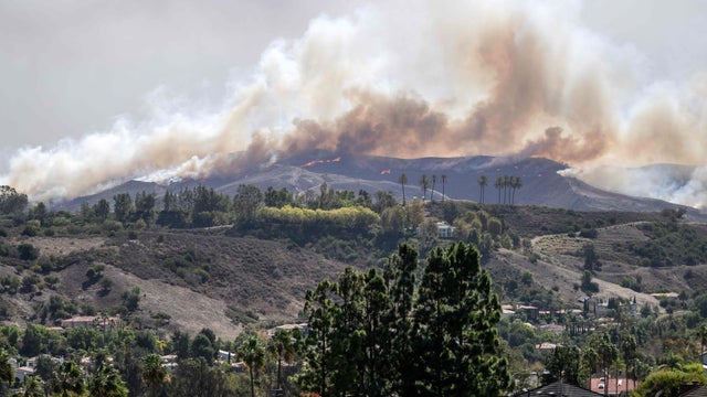 Norte Fire Burns in Southern Orange County 