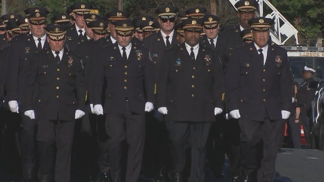23pkg-kc-officer-seiber-viewing-transfer-frame-546.jpg 