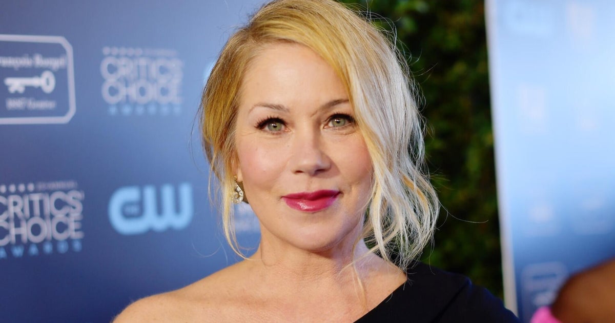 Christina Applegate says new technology revealed her MS misdiagnosis