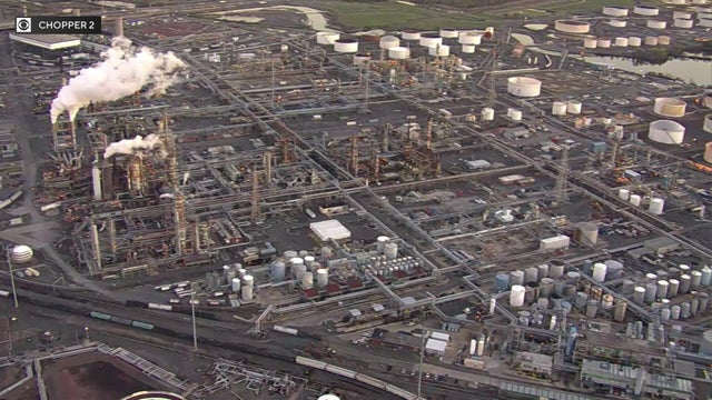 oil-refinery-lockout-11-wcbsjdo2-hi-res-still-00-00-1320.jpg 