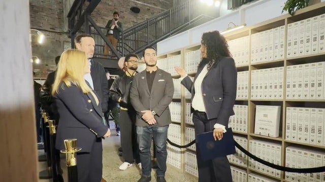 Abdul El-Sayed tours Trump and Epstein Memorial Reading Room
