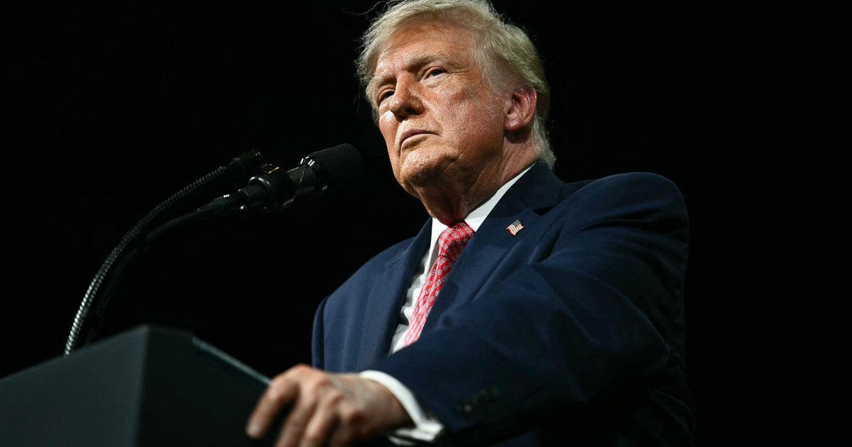 Trump defends Iran war, downplays high prices at North Carolina rally