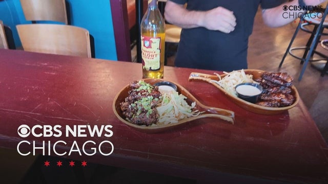 Woodie&rsquo;s Flat in Old Town has Malort wings in October