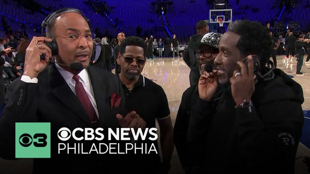 Boyz II Men's Shawn Stockman surprises Ukee Washington before Sixers' home opener