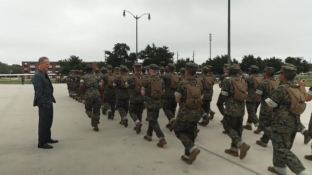peter-berg-with-marine-recruits-parris-island.jpg