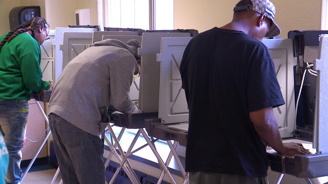 6p-pkg-homeless-early-voting-wccobj8g.jpg 