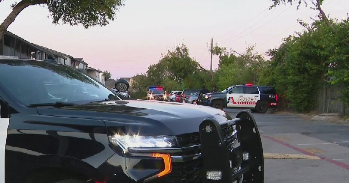 18-year-old fatally shot at Arlington apartments - CBS Texas