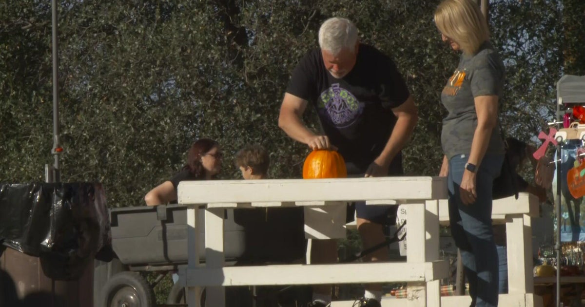 Northern California families find ways to save on Halloween costs while keeping traditions alive