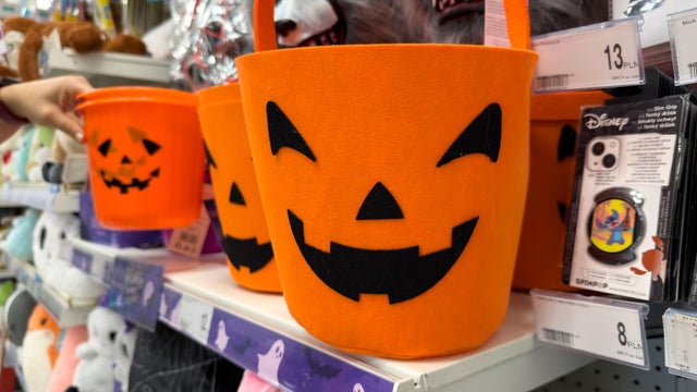 Halloween Decorations And Sweets Already In Stores. 