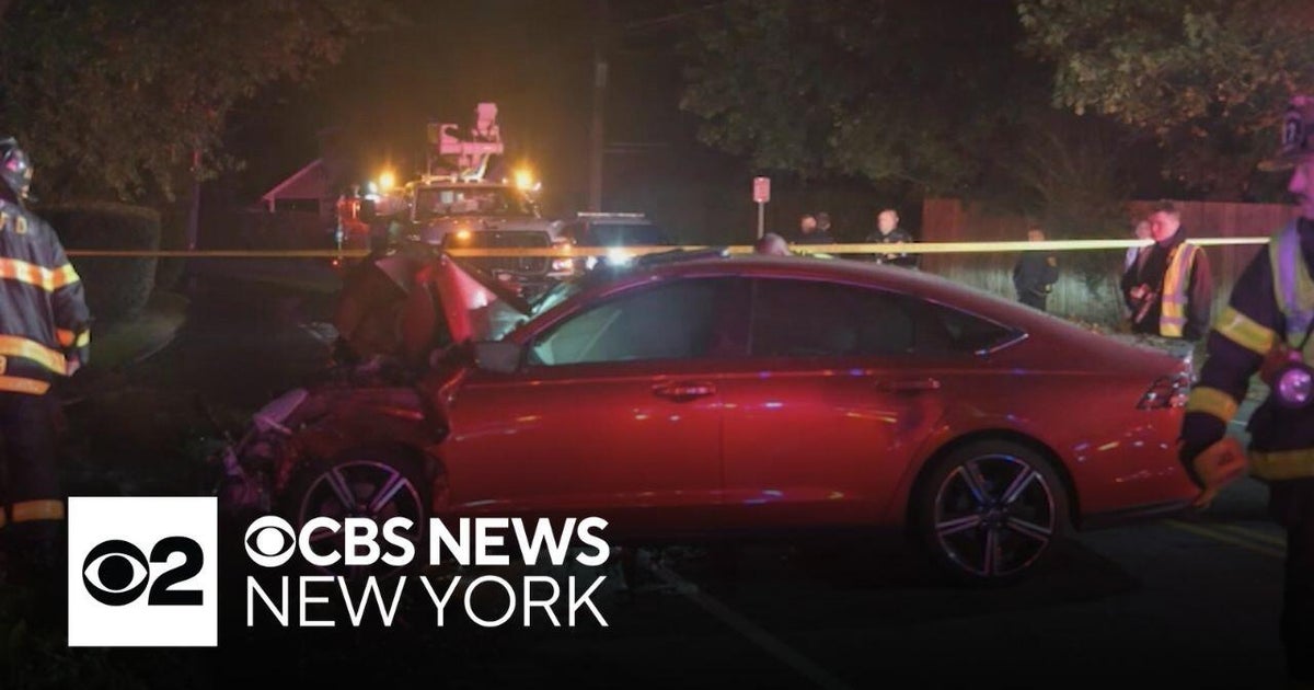 Car slams into home for seniors on Long Island - CBS New York
