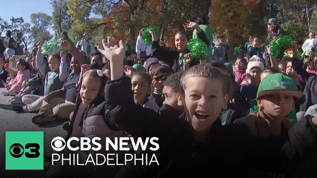 Philadelphia students show support for Jalen Hurts after blood clot diagnosis