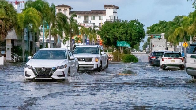 South Florida King Tides Cause Coastal Flooding At Ocean Inlet Park 
