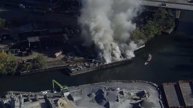Large cloud of smoke in the Bronx from barge fire