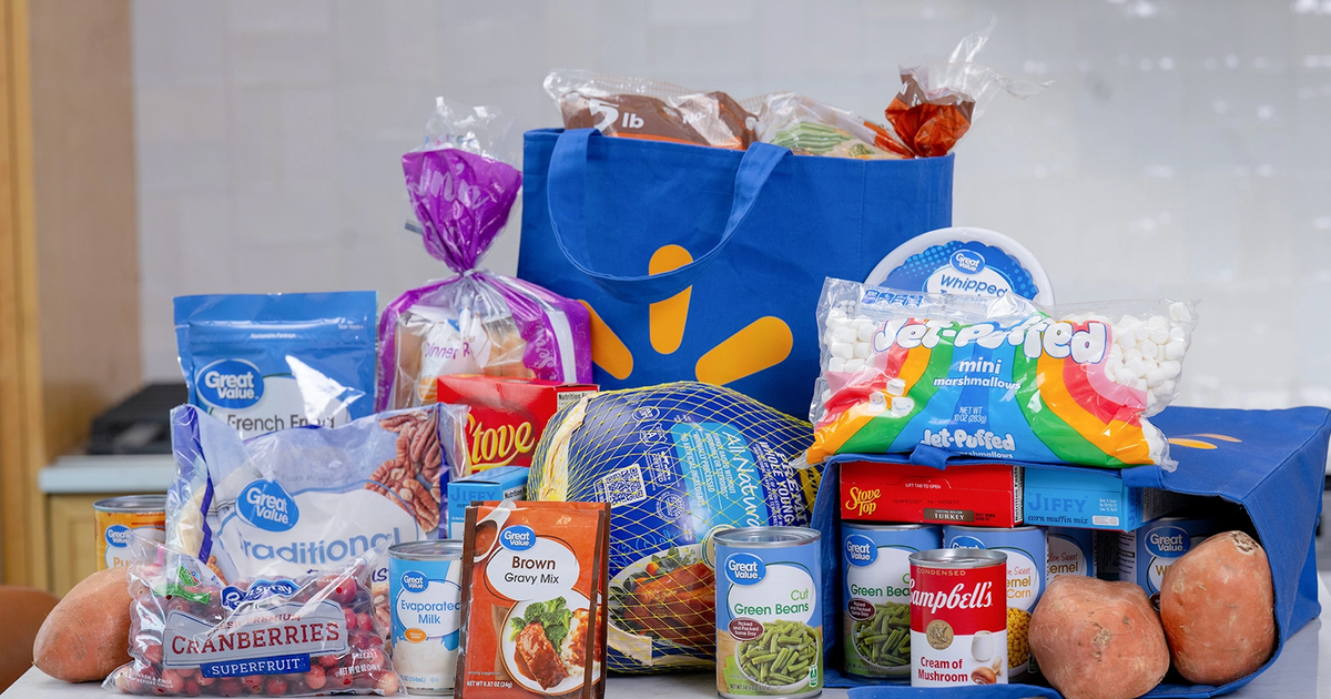 Walmart казва, че новата им „кошница за празнична храна“ струва $3,50 на човек. Ето какво има в него.