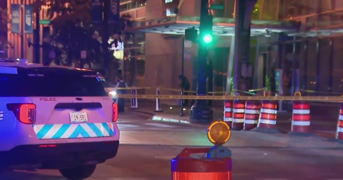 Shooting investigation underway in The Loop - CBS Chicago