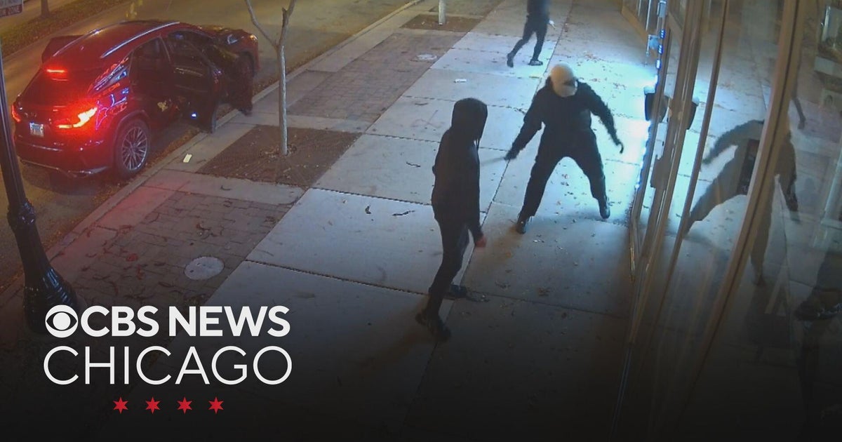 Chicago man charged in 8 business burglaries over past month
