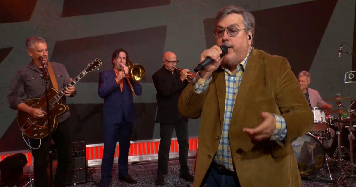 Saturday Sessions: They Might Be Giants performs "Let Me Tell You About My Operation"