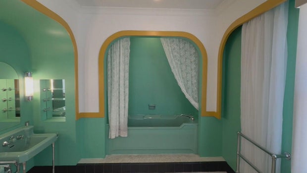 the-stanley-hotel-4pkg-transfer-frame-2526.jpg 